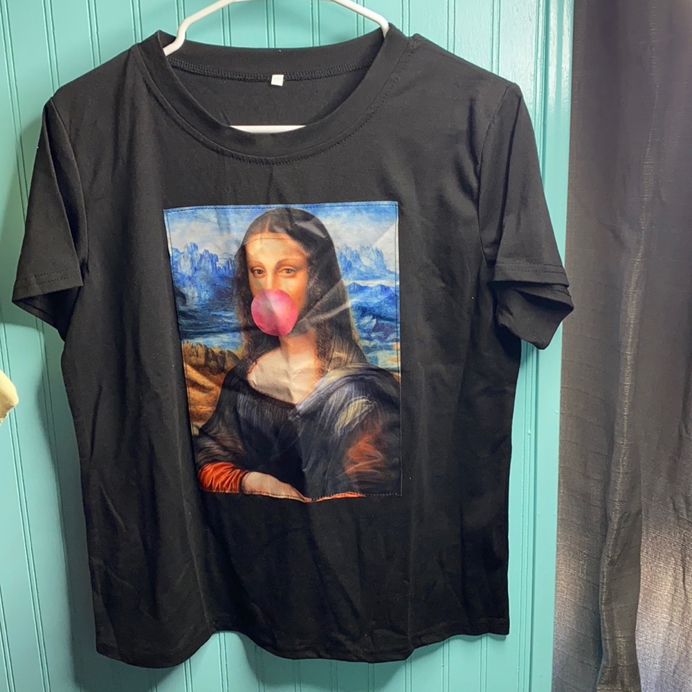 Mona Lisa chewing bubble gum t shirt